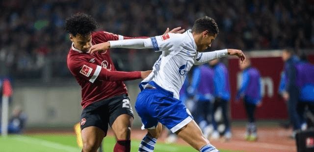 出线战役中 出线战役中