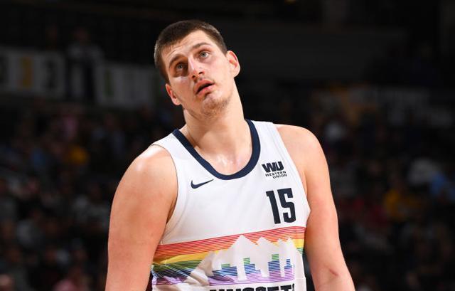 调秩序与强 调秩序与强